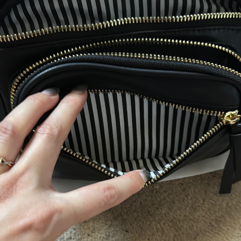 Miss Fong Black Belt Bag/Fanny - Picture 4 of 11